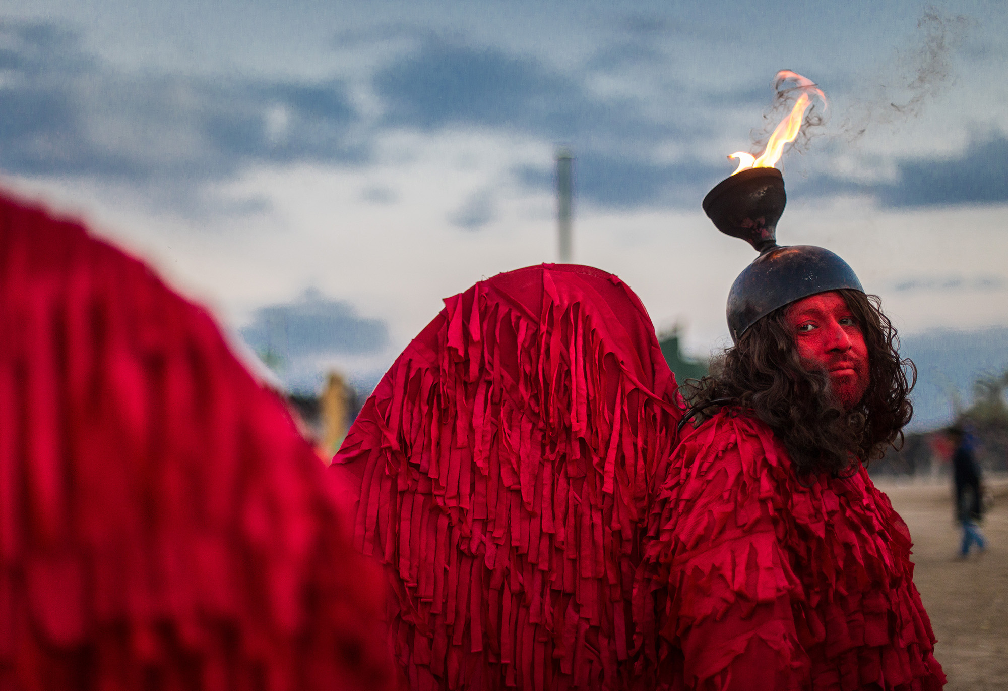 2 - A man gets makeup done to join the Jinni procession in Noshabad- Kashan. - 2235d438-b0